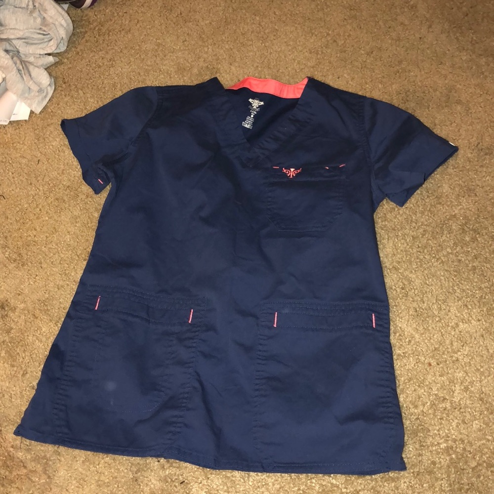 Scrub top